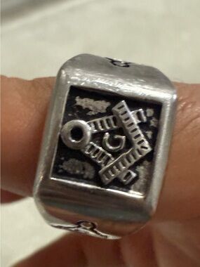 Sterling Silver Masonic Square & Compass Signet Ring - Black Accented